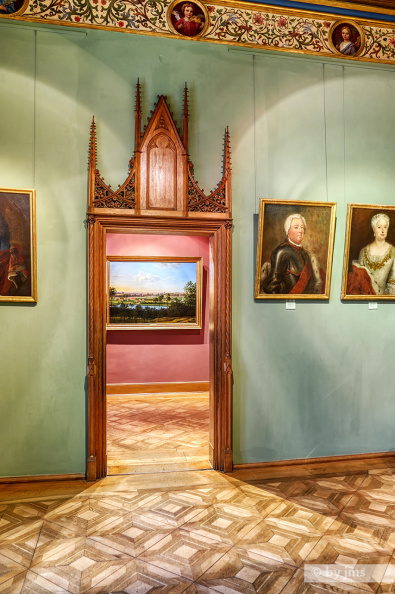 Burg-Hohenzollern-28-Flur.jpg