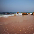 Caesarea-Strand-Wellen-kurz
