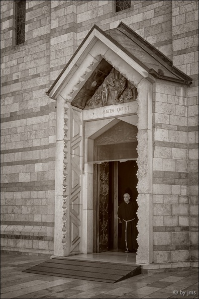 Nazareth-Verkuendigungsbasilika-Moench - Nazareth-Verkuendigungsbasilika-Moench.jpg Nazareth-Verkuendigungsbasilika-Moench.jpg