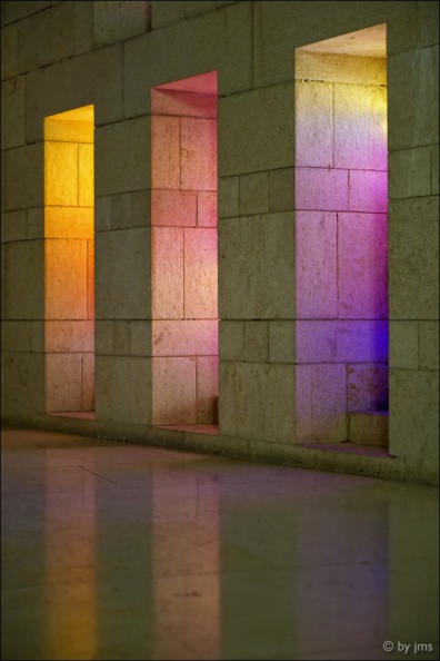 Nazareth-Verkuendigungsbasilika-dreiFenster - Nazareth-Verkuendigungsbasilika-dreiFenster.jpg Nazareth-Verkuendigungsbasilika-dreiFenster.jpg