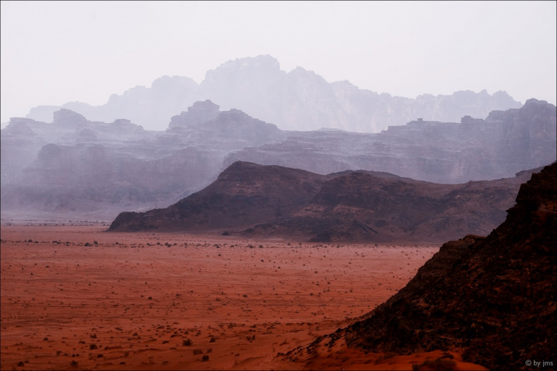 Israel und Jordanien Wadi-Rum-Berg-Berg-Berg.jpg