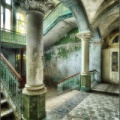 Saeulen im Maenner-Sanatorium