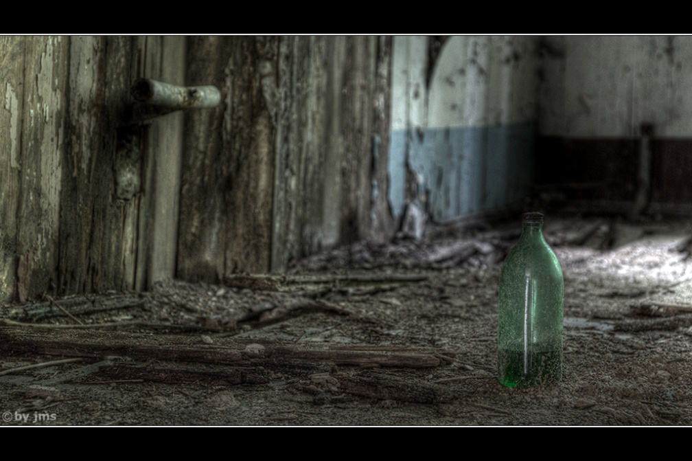 Baubuero Flasche