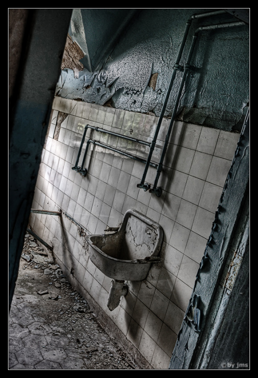Chirurgie Zimmer mit Waschbecken